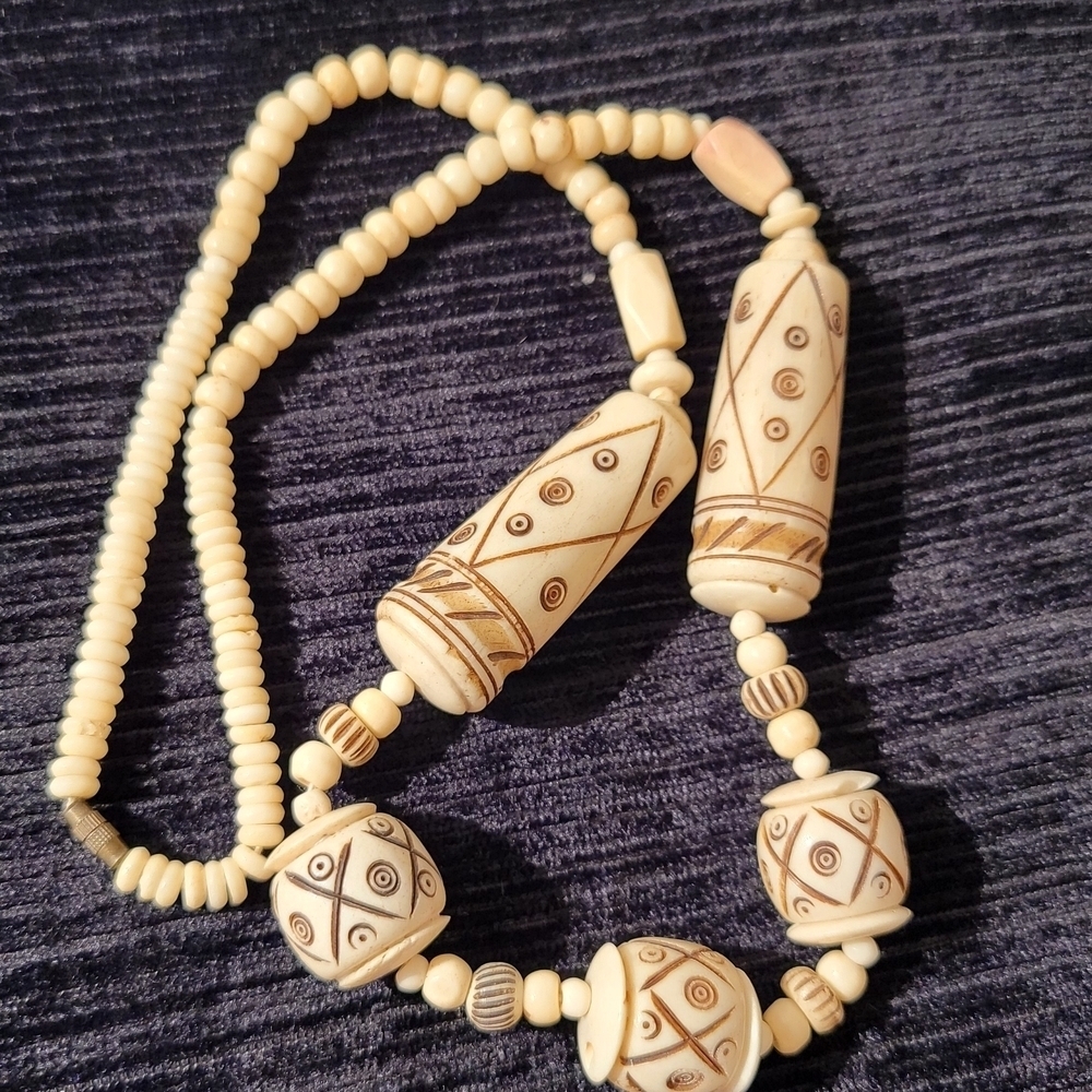 Vintage hand-carved bovine (cow) bone necklace